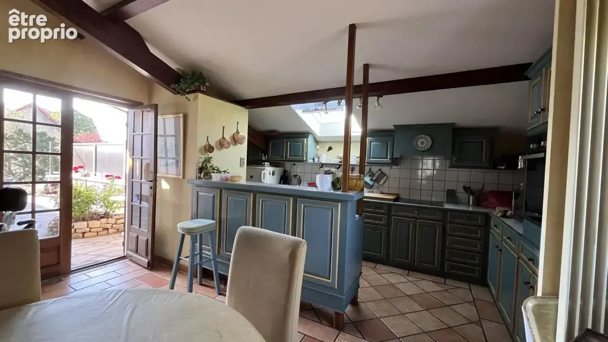 Maison de 168 m² en centre bourg - photo 9