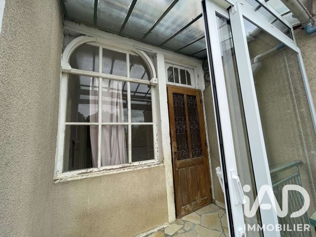 Maison 84 m² à Villeneuve-La-Guyard  - photo 4
