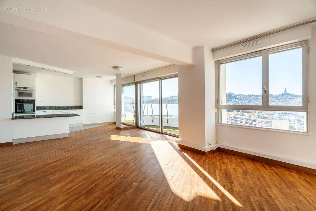 Appartement à MARSEILLE-8E