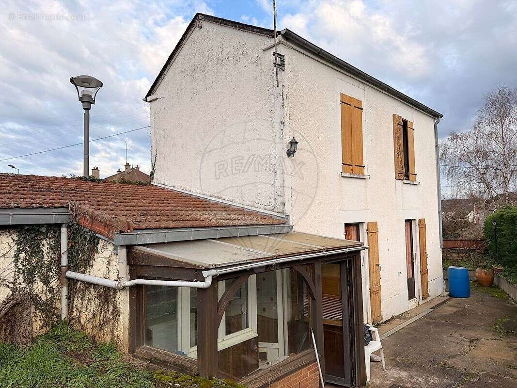 Maison à FOURCHAMBAULT