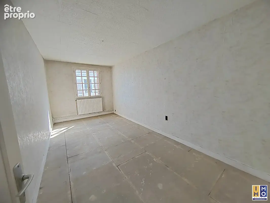 Commerce 152 m² à vendre à Mehun-Sur-Yevre (18500) - photo 9
