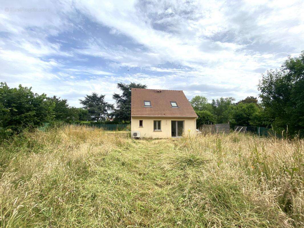 Maison à SAINT-ILLIERS-LA-VILLE