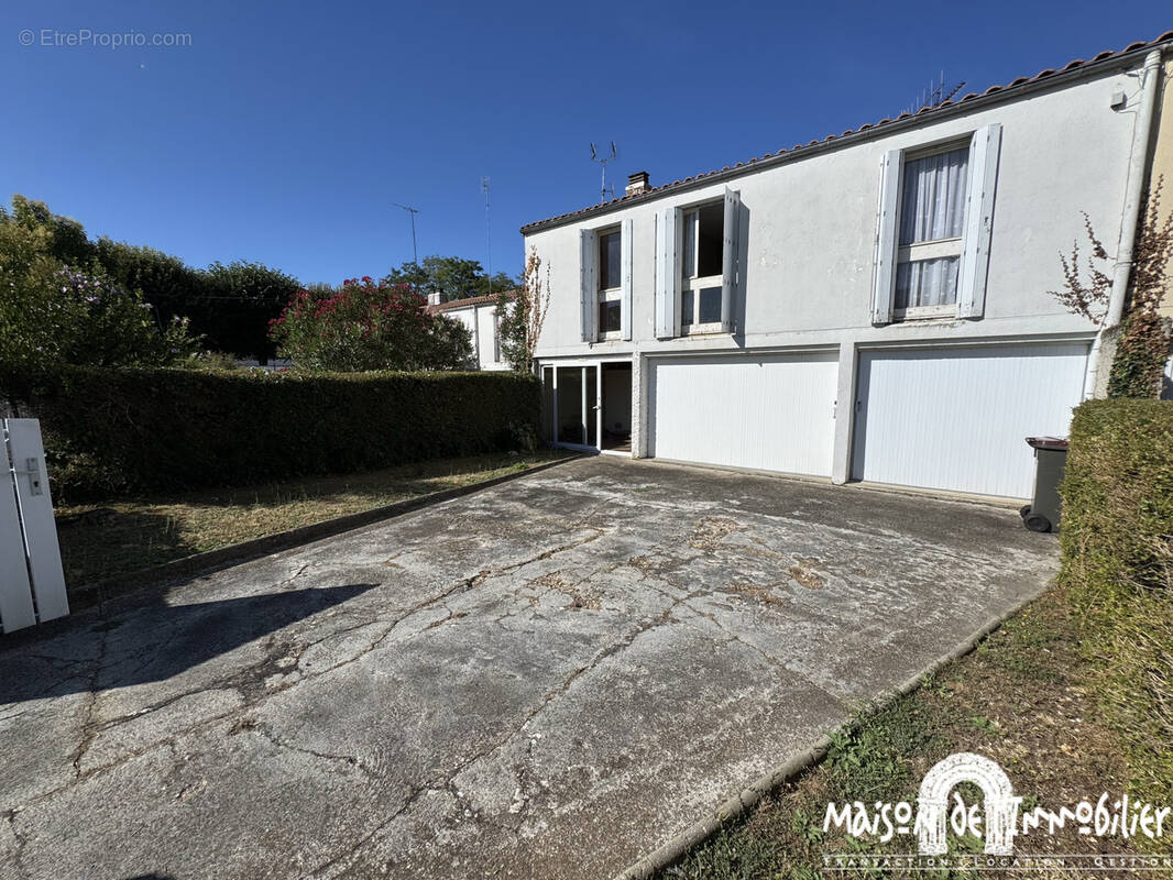Maison à COGNAC
