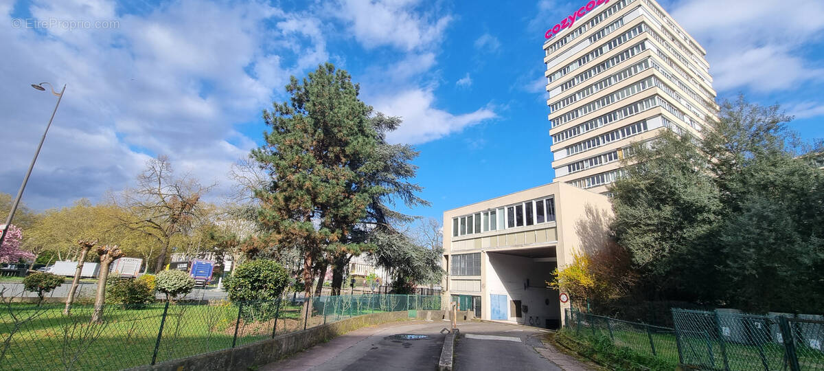 Parking à VANVES