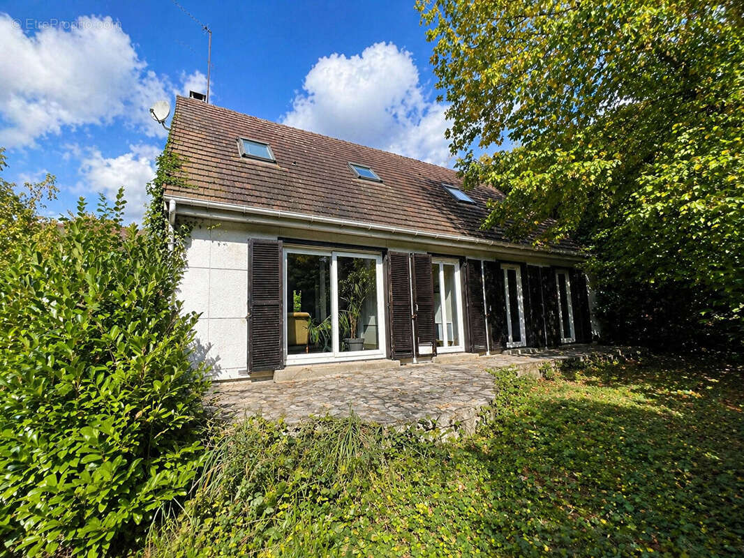 En Exclusivité chez COMEBACK IIMMOBILIER : Maison à Lamorlaye 5 pièces de 153 m² ! - photo 3
