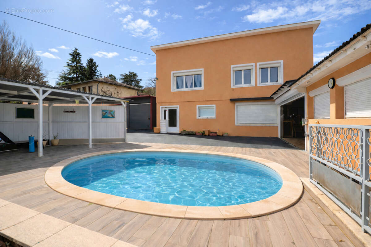 Maison à ROUSSILLON