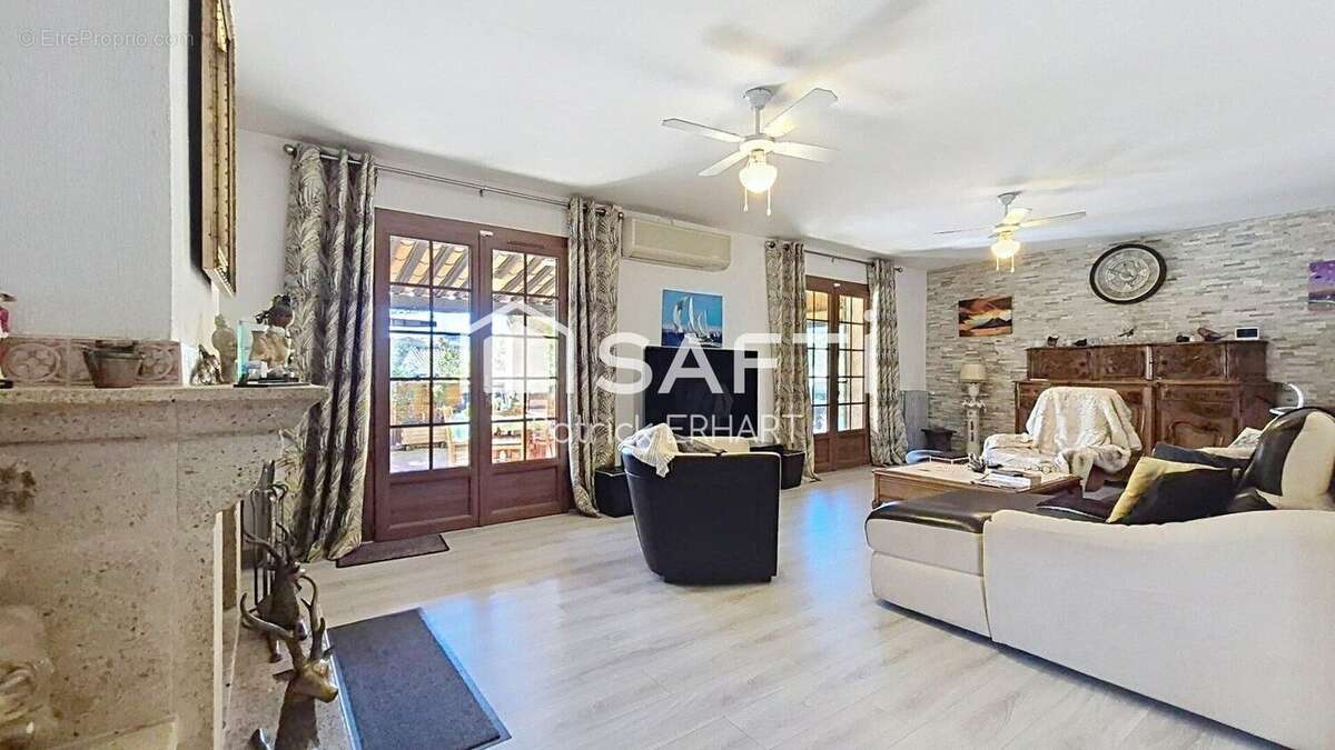 Photo 2 - Maison à PUGET-SUR-ARGENS