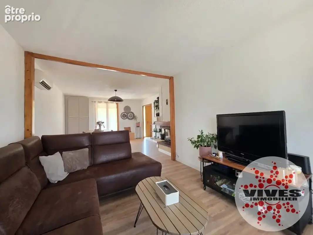 Villa rénovée T4 avec grande partie aménageable. - photo 6