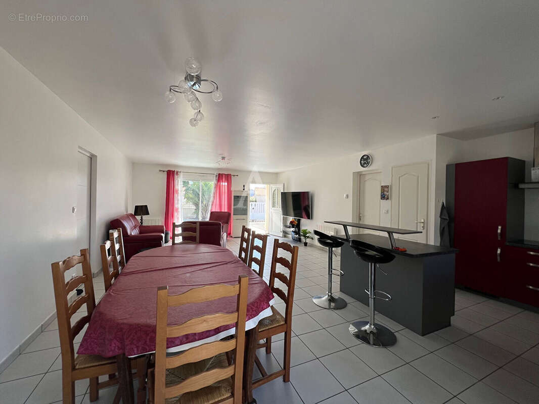 Maison à LONGEVILLE-SUR-MER