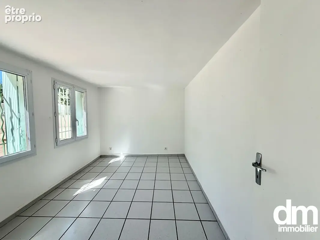 Appartement de type 2 d'une surface de 42m2  avec garage de 20m2 - photo 6