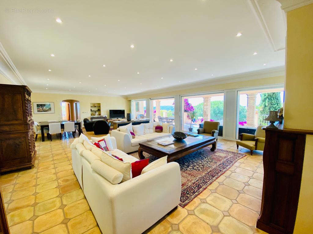 Maison à RAMATUELLE