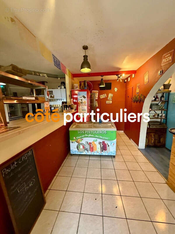 Commerce à CAUNES-MINERVOIS