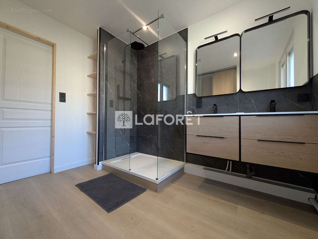 Appartement à ALBERTVILLE