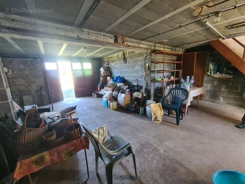Maison 152 m²,3 pièces, sous sol total, terrain de 2 358 m² - photo 11