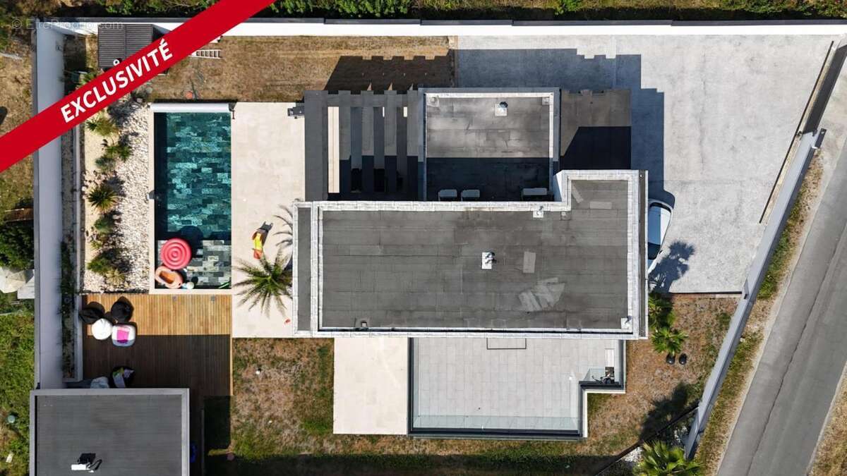 Superbe villa d’architecte de 235 m² avec piscine - photo 14