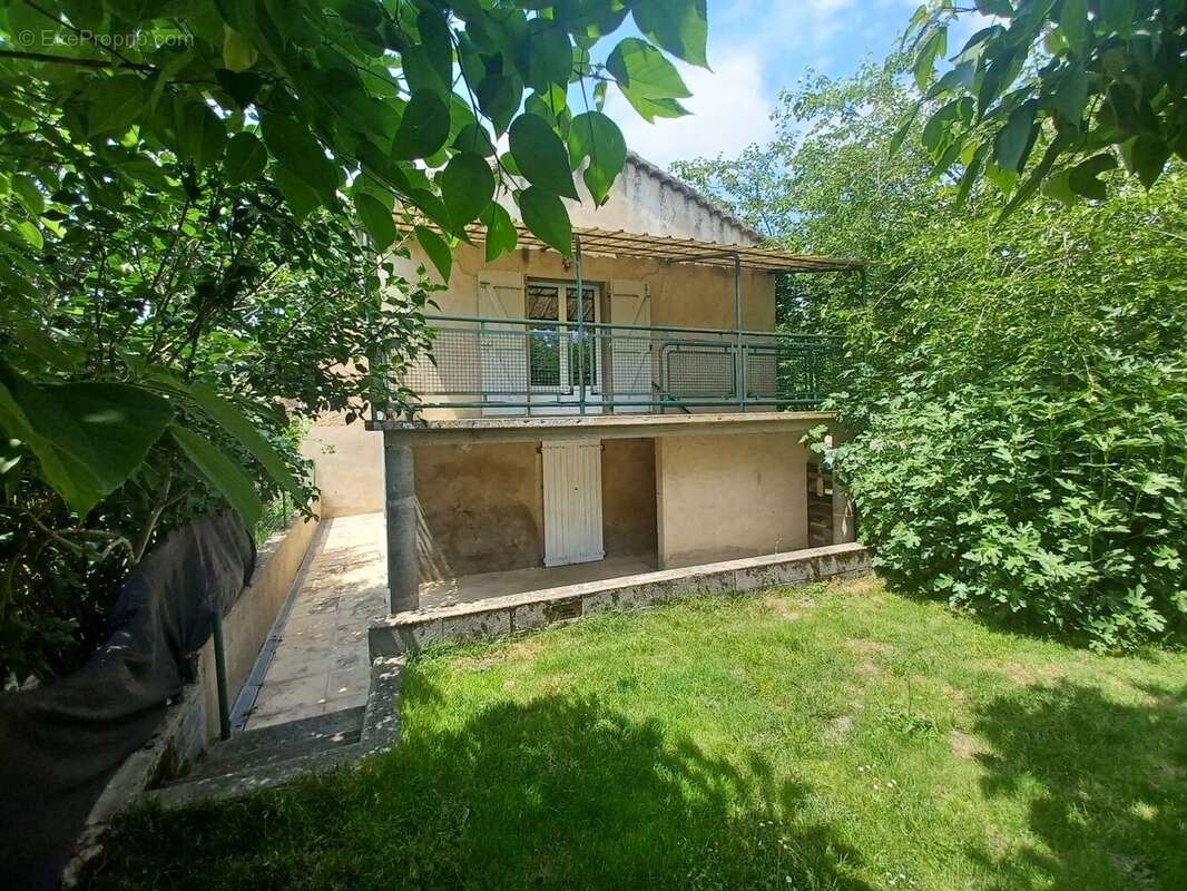 Maison à MONTDRAGON