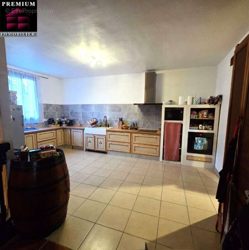 Maison à SAINT-ESTEVE