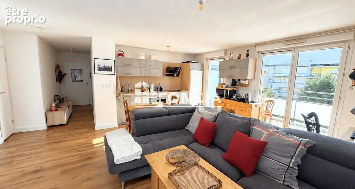 Appartement T3 avec balcon, piscine et stationnements - photo 3