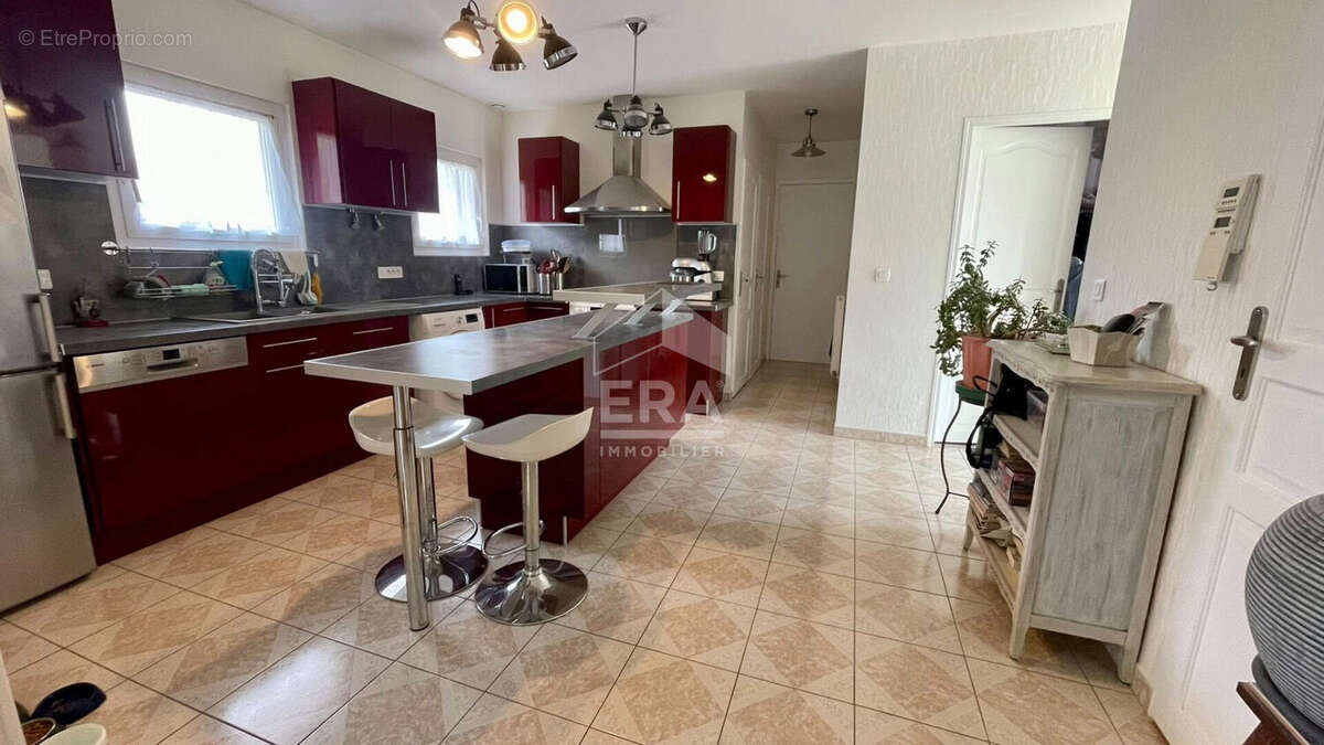 Maison à MORIGNY-CHAMPIGNY