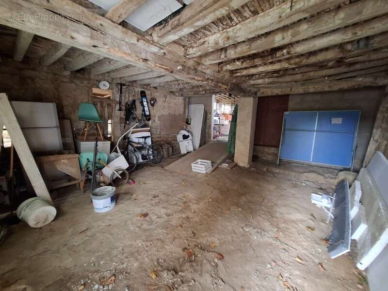 Maison à MONTREUIL-AU-HOULME