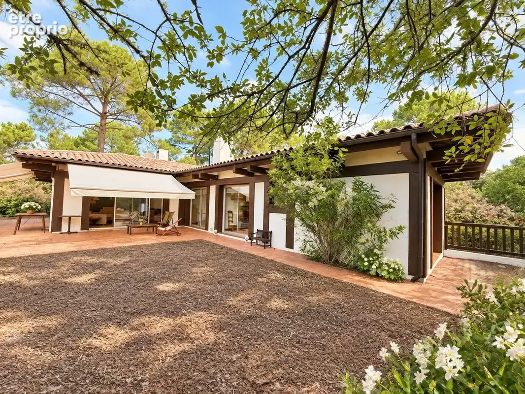 Une propriété d'exception avec un vaste terrain rare de 1700 m²  au Pyla-sur-Mer - photo 2