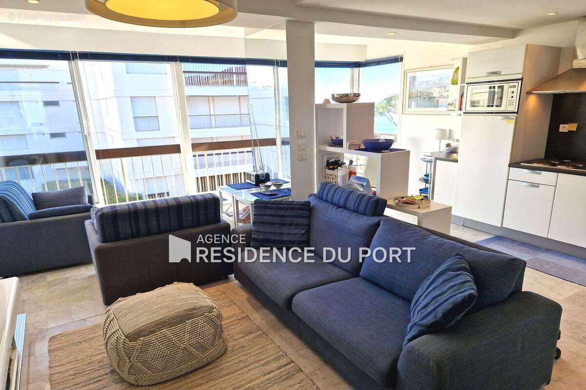 Appartement à MANDELIEU-LA-NAPOULE