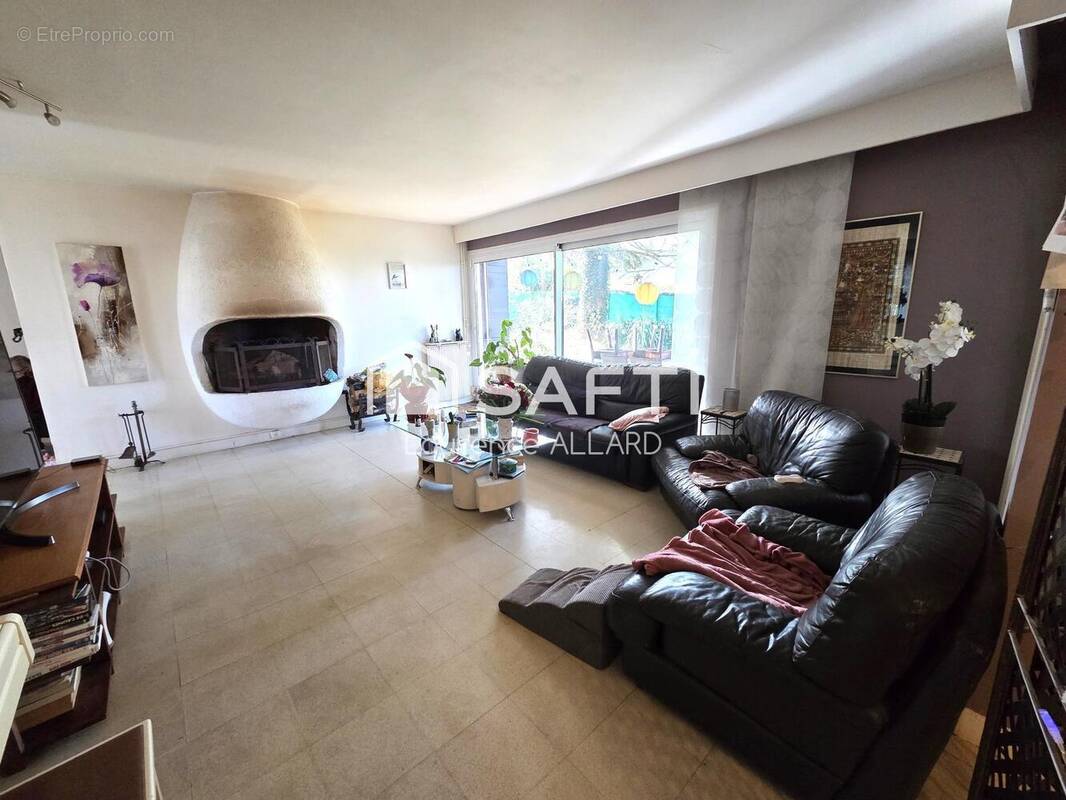 Photo 1 - Maison à L'ISLE-ADAM