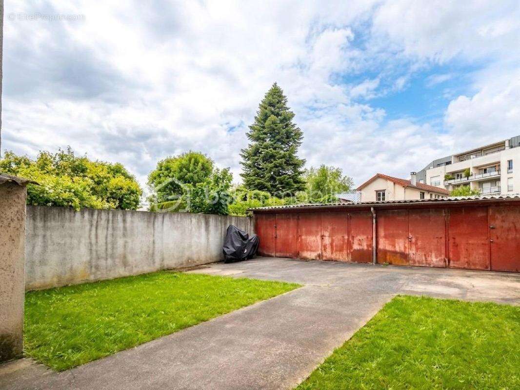 Appartement à BAGNEUX