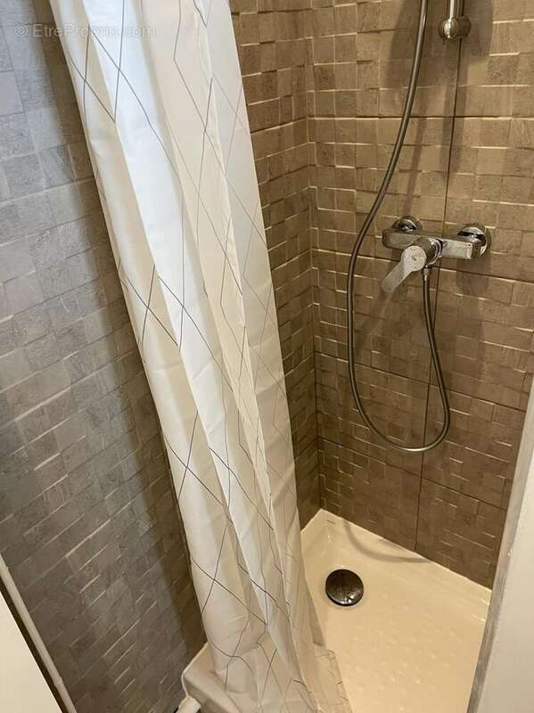 Appartement 25 m² à Colombes  - photo 4