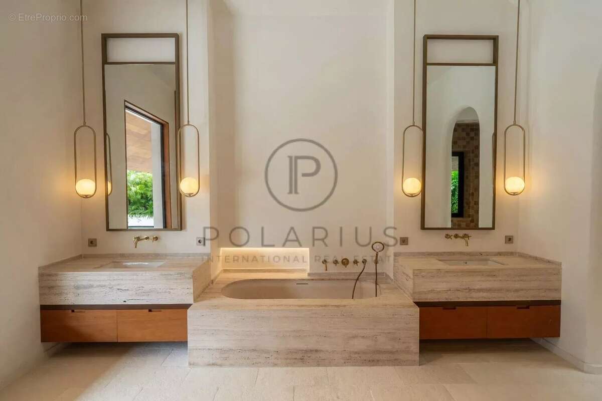 Villa exceptionnelle de 5 chambres à Pererenan  Vie en un seul niveau spacieuse et piscine privée de 20 mètres (Villa B) - photo 31