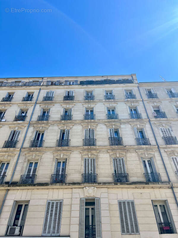 Appartement à MARSEILLE-2E