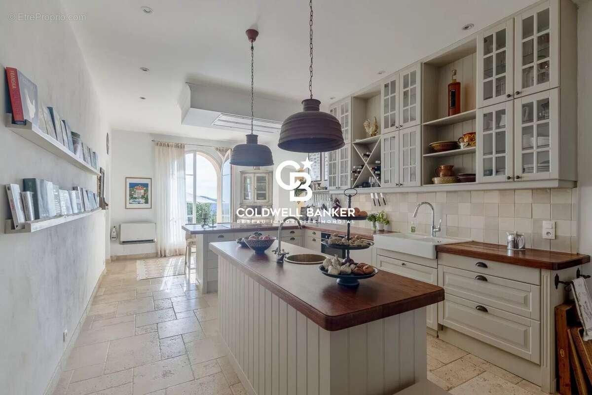 Maison à BORMES-LES-MIMOSAS