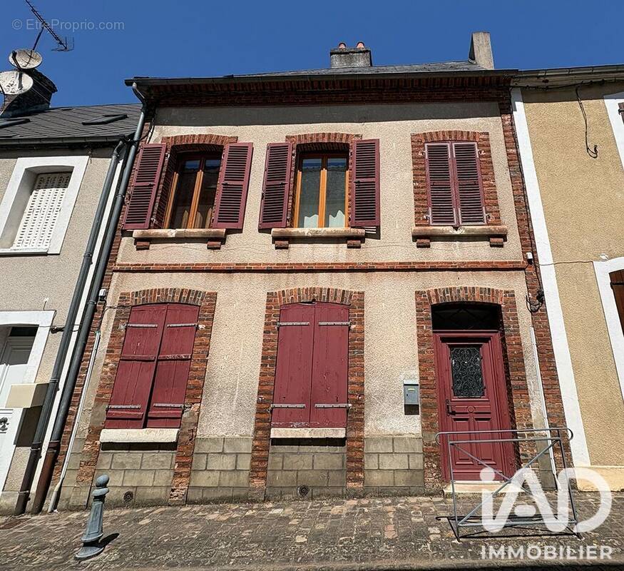 Photo 1 - Maison à SAINT-FARGEAU