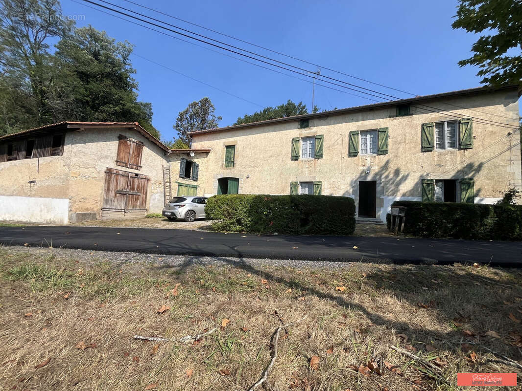 Maison 150 m² à Saint-Martin-De-Seignanx  - photo 3
