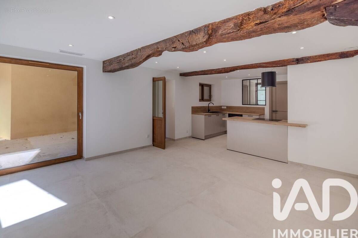 Photo 1 - Maison à GRILLON