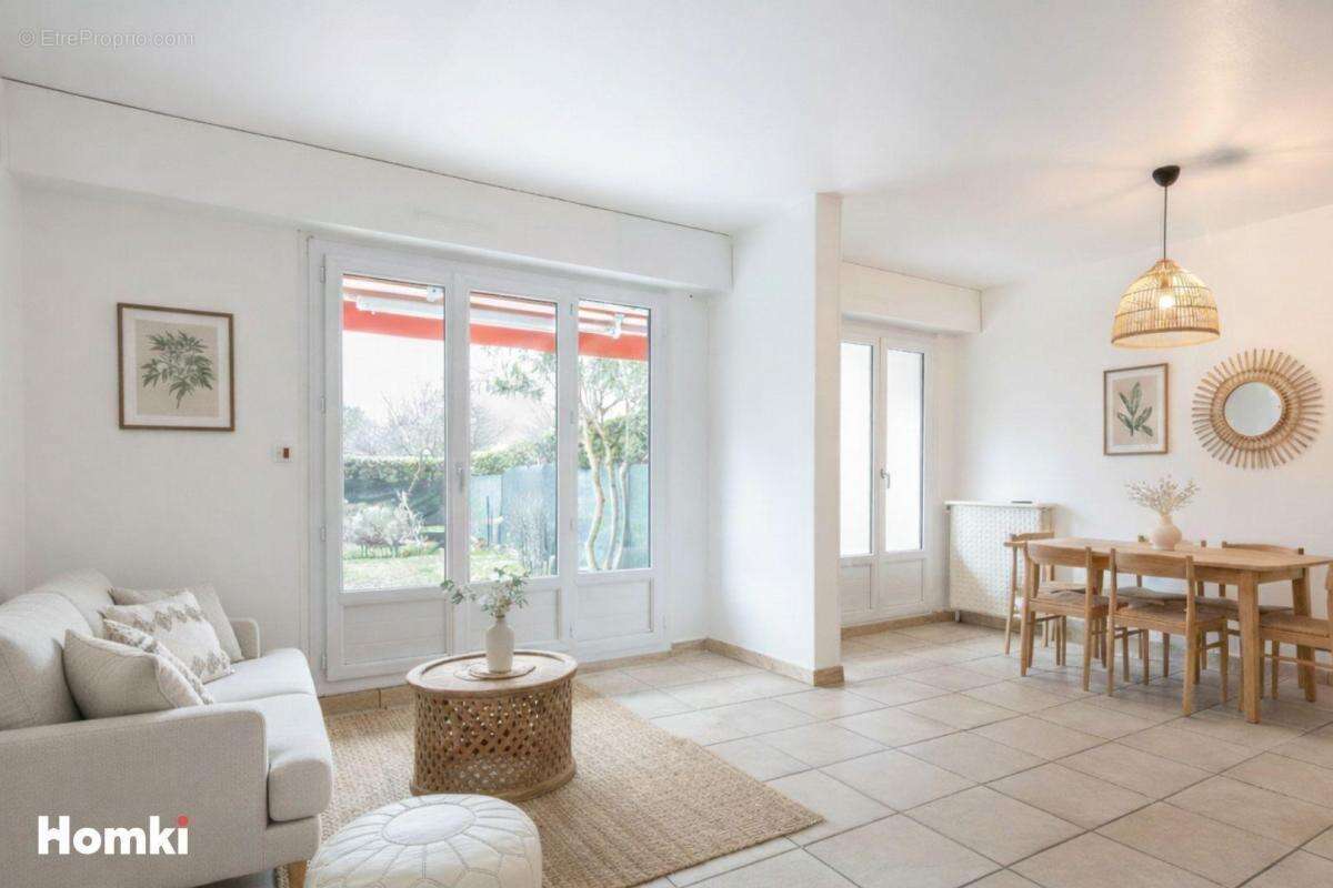 Appartement T3 de 86 m² à Grenoble sud - photo 2