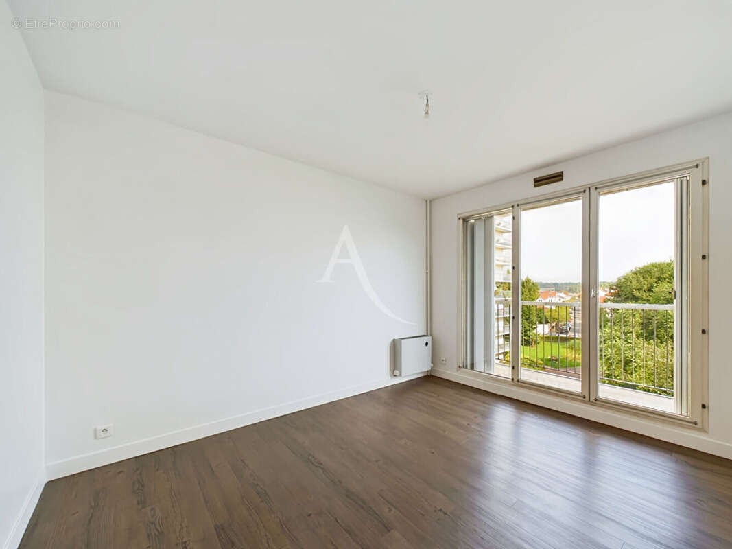 Appartement à MAISONS-ALFORT