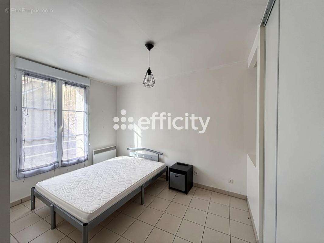 Appartement à MONT-L'EVEQUE