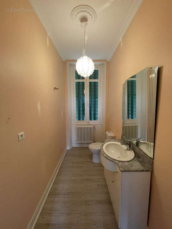 Maison 153 m² à Saint-Astier  - photo 9
