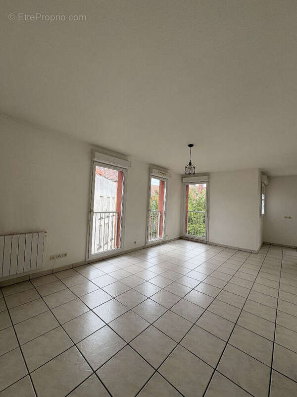 Appartement récent et sécurisé à  Somain - photo 2