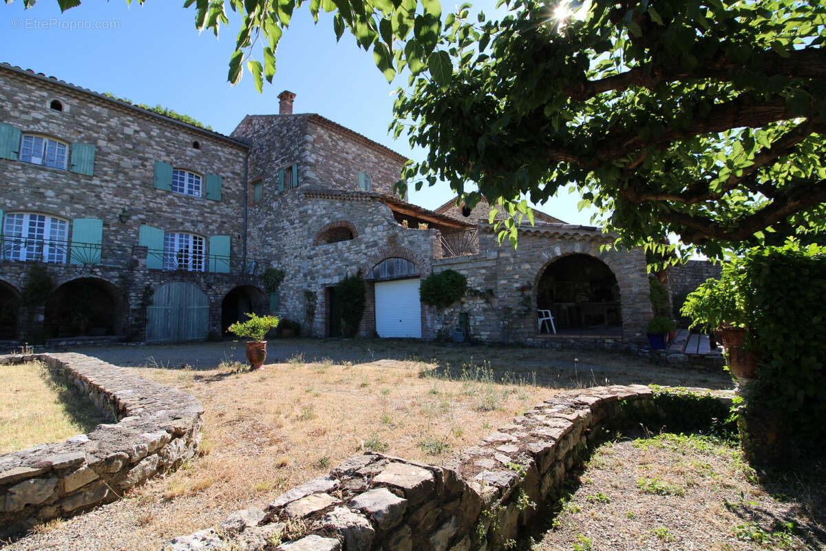 Maison à ROUSSON