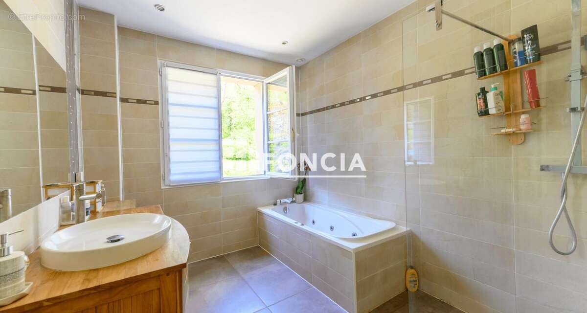 Maison à CREGY-LES-MEAUX