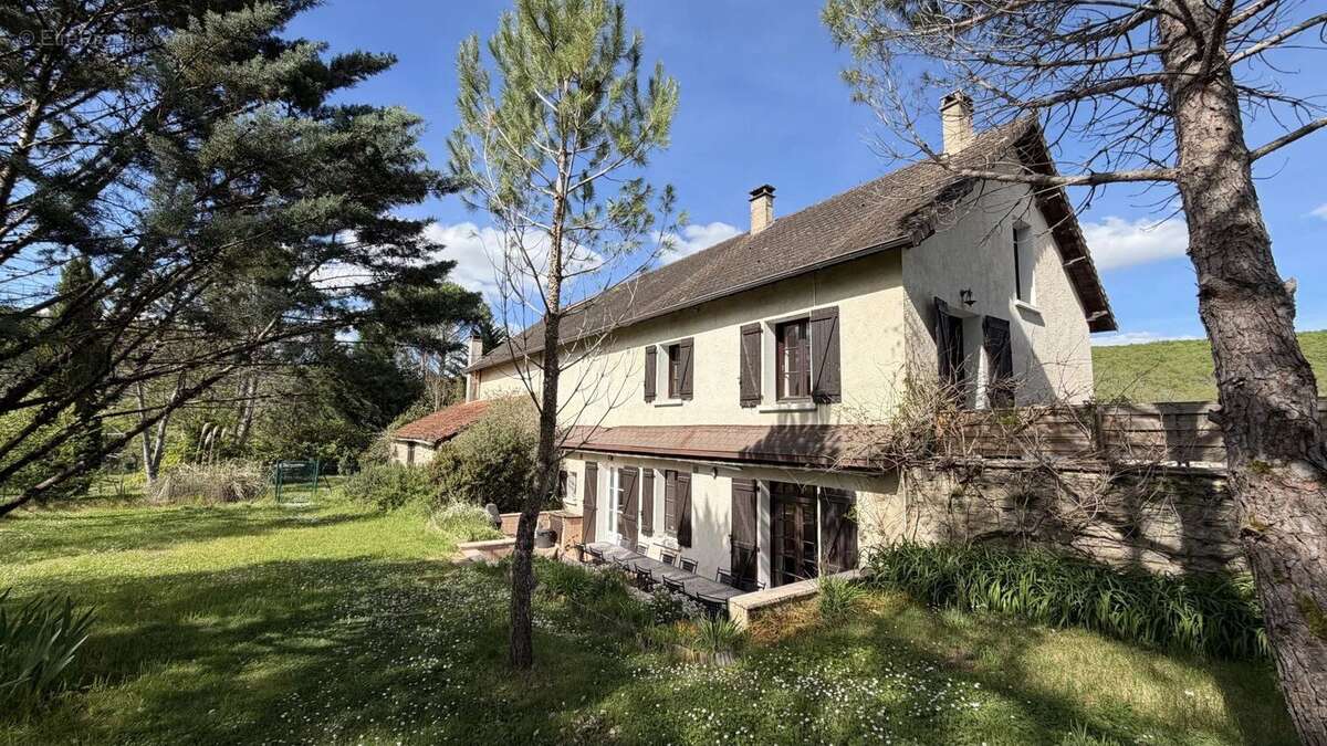 Maison à GOURDON