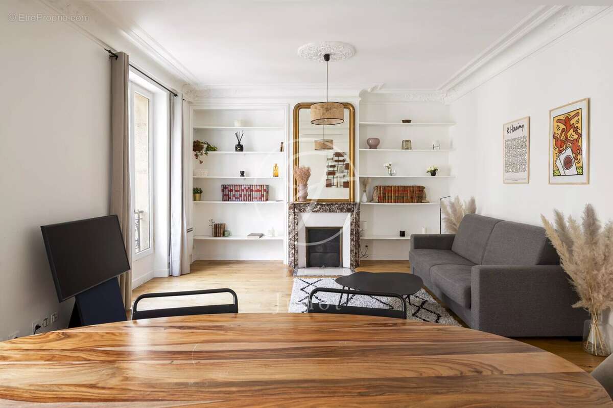 Appartement à PARIS-16E