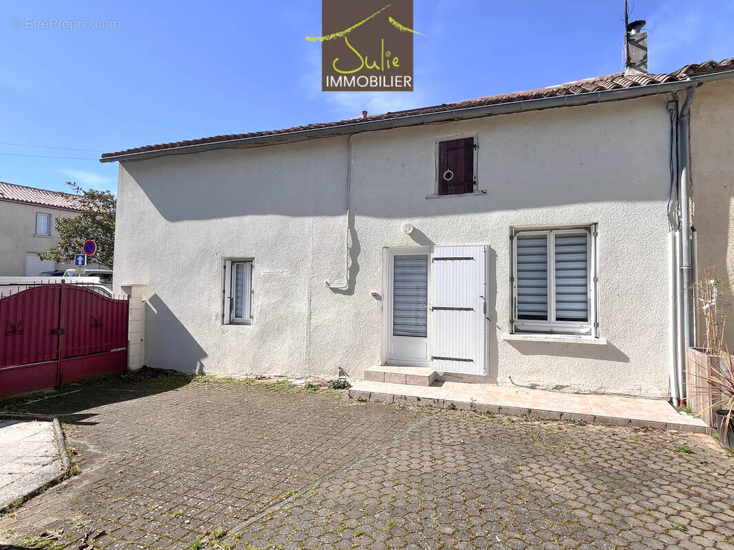 Maison à BRESSUIRE