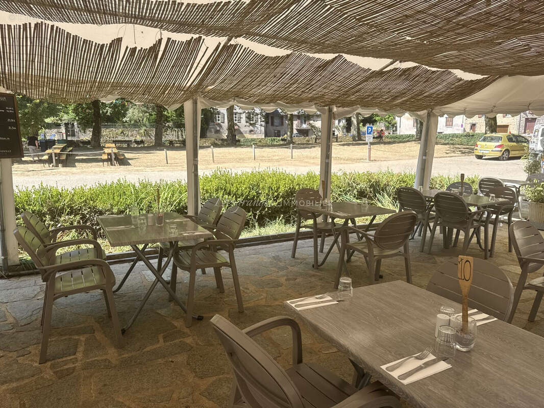 Appartement à SEGUR-LE-CHATEAU