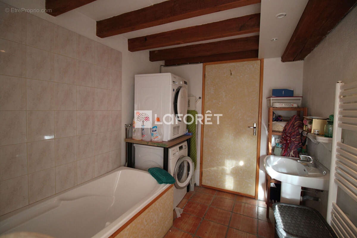 Maison à COUTURES