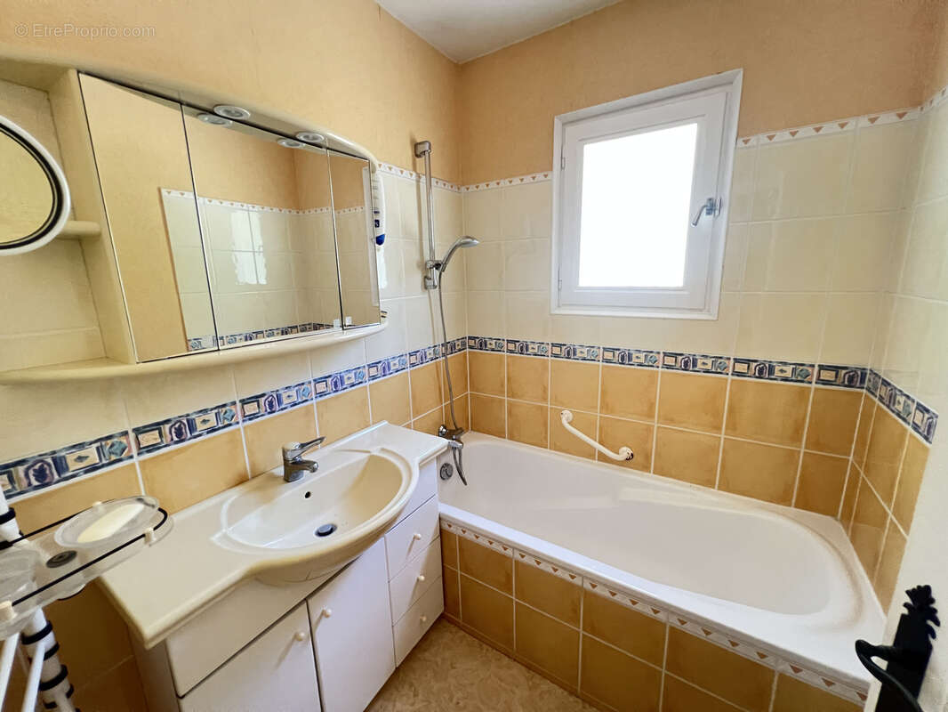 Maison à LA FERTE-ALAIS