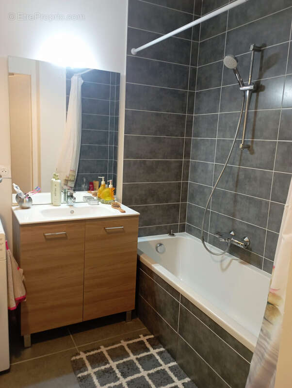 Appartement à VETRAZ-MONTHOUX