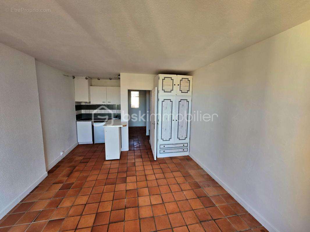 Exclusivité – Baisse de prix, à saisir ! Studio 28 m² vue mer, à deux pas du port et des commerces, au calme absolu - photo 7